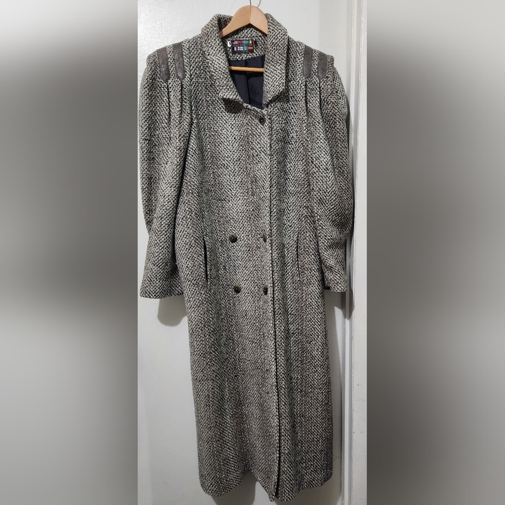 Vintage Paris Sport Club Universal Women's Full Length Acrylic/Wool Blend Coat L